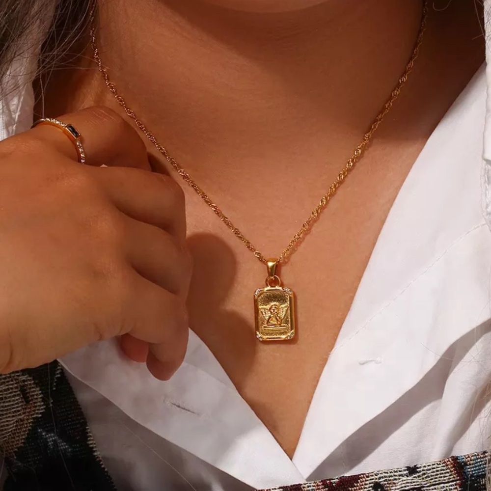 New Angel 18k Gold Pendant Necklace, nice Necklace, cute Necklace